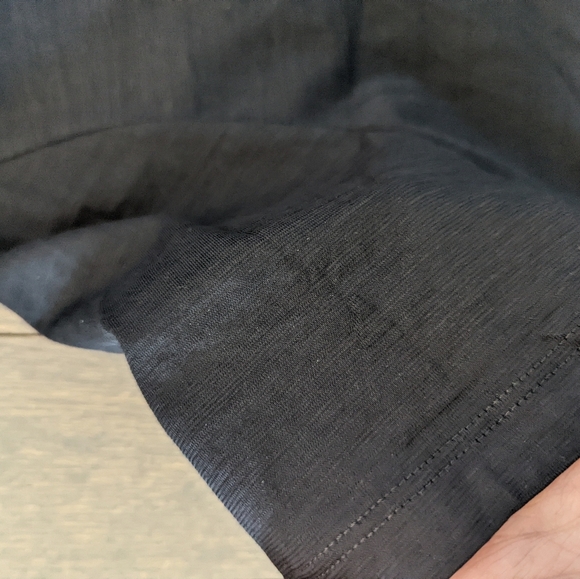 Black Hugo Boss T-shirt - Picture 3 of 4